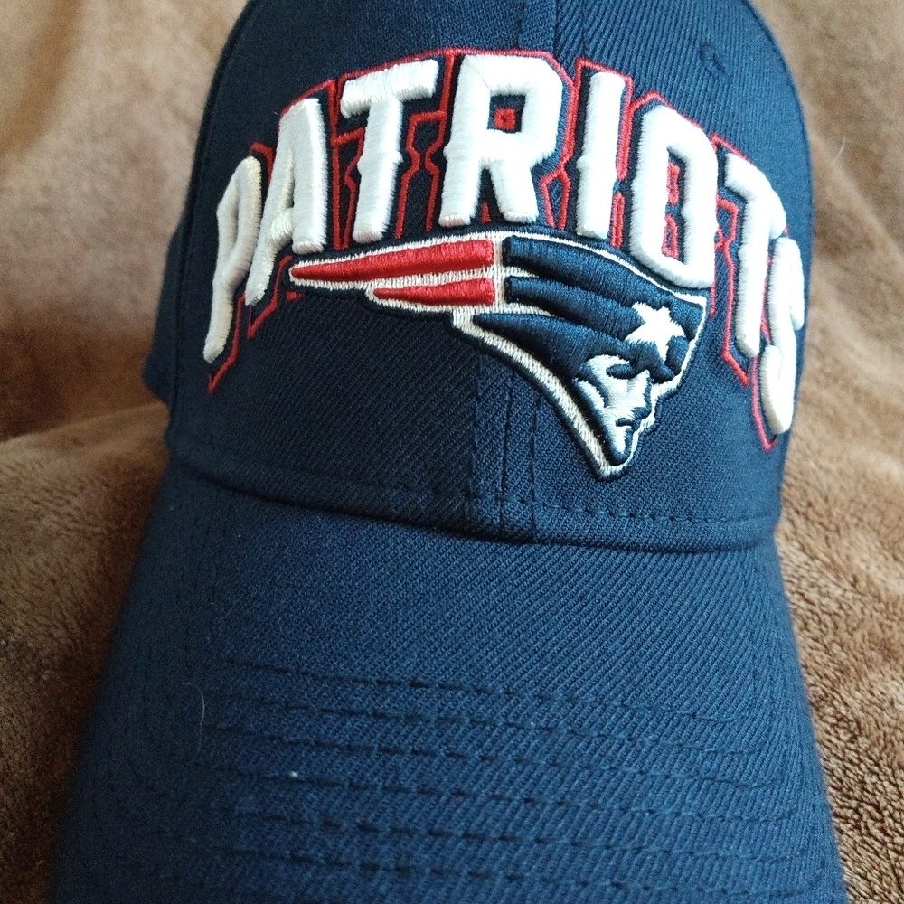 Official New England Patriots  cap - Picture 2 of 6